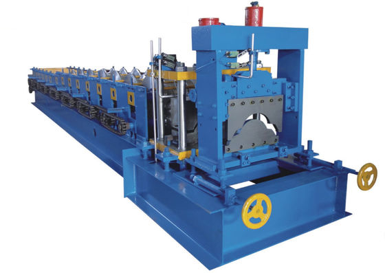 CE Ridge Cap Roll Forming Machine Máy cắt thủy lực Cr12