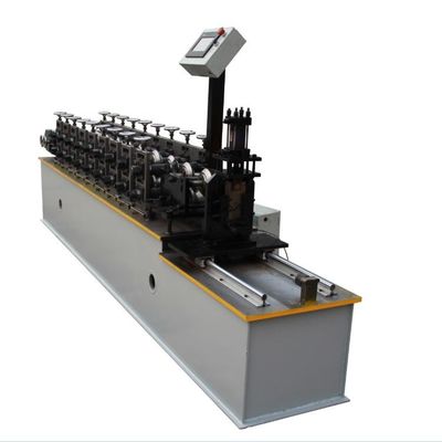 Máy tạo hình tường hạt góc 5.5KW 20m / phút Cắt thủy lực