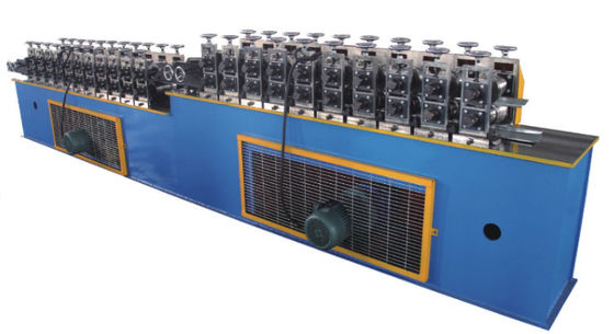 Máy tạo hình cửa cuốn siêu thị 30m / phút 60Hz