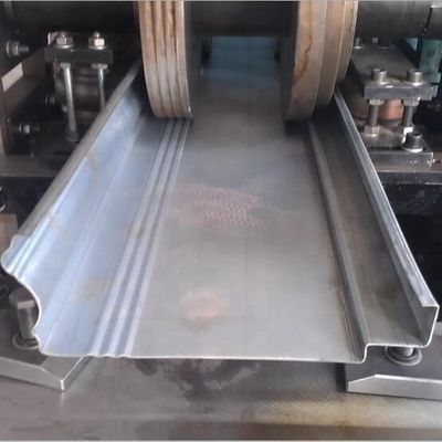 Máy cán tôn thép 4.2T 30m / phút Cửa kho