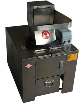 Thiết bị chế biến thịt SS304, Máy nghiền xương động vật 600kg / h