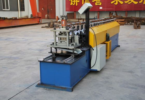Máy cán khung cửa 50Hz 12m / phút 2 trục san bằng