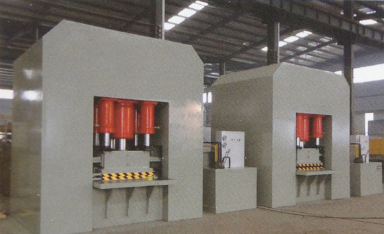 Loại khung Máy dập nổi cửa thép Điều khiển bằng tay